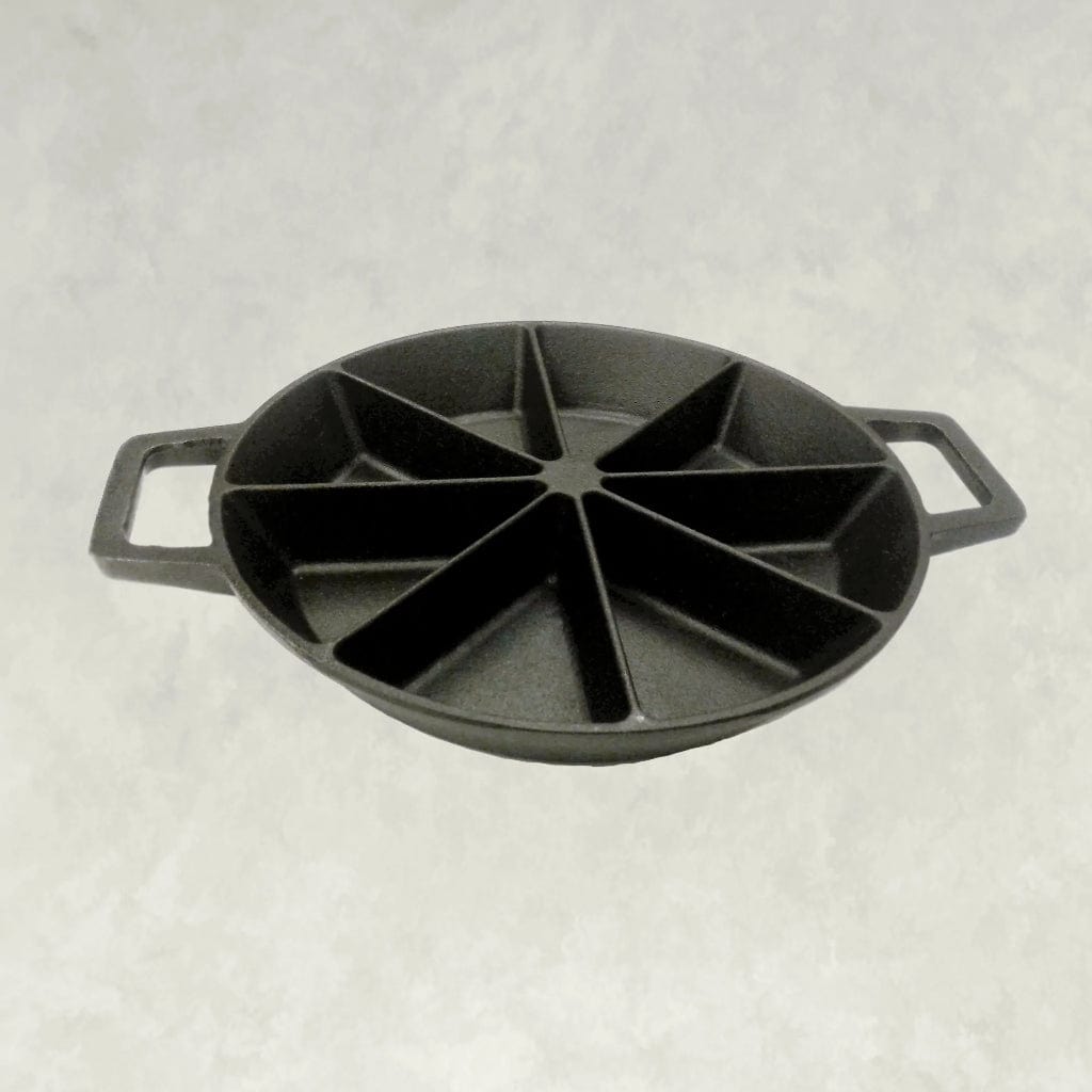 Bayou Classic 10" Cast Iron Wedge Cornbread Skillet