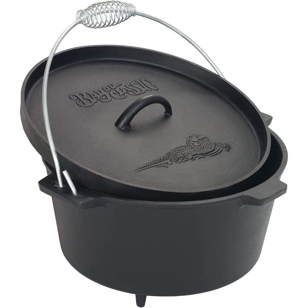 Bayou Classic 8-Quart Cast Iron Camp Dutch Oven w/ Feet