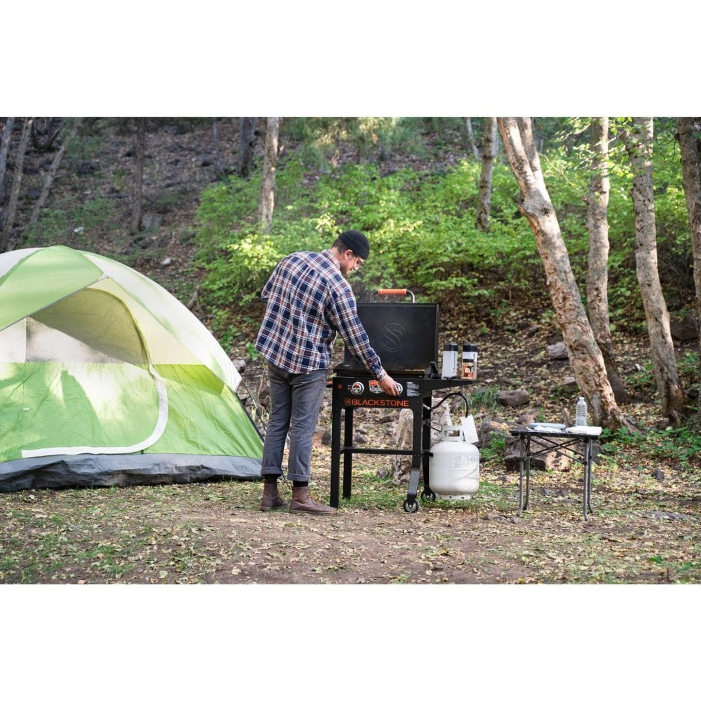 Blackstone 22" On The Go Propane Gas Cart Griddle with Hood