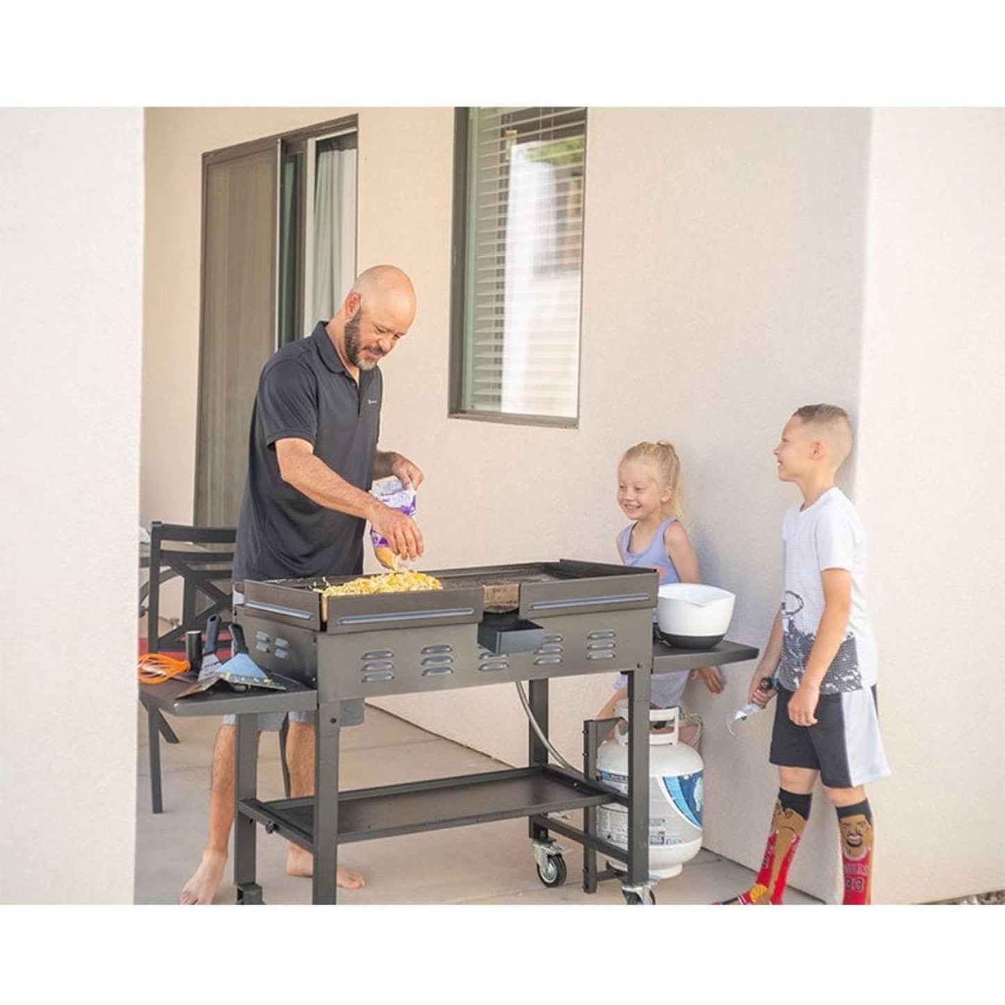 Blackstone 36" 4-Burner Propane Gas Griddle Cooking Station