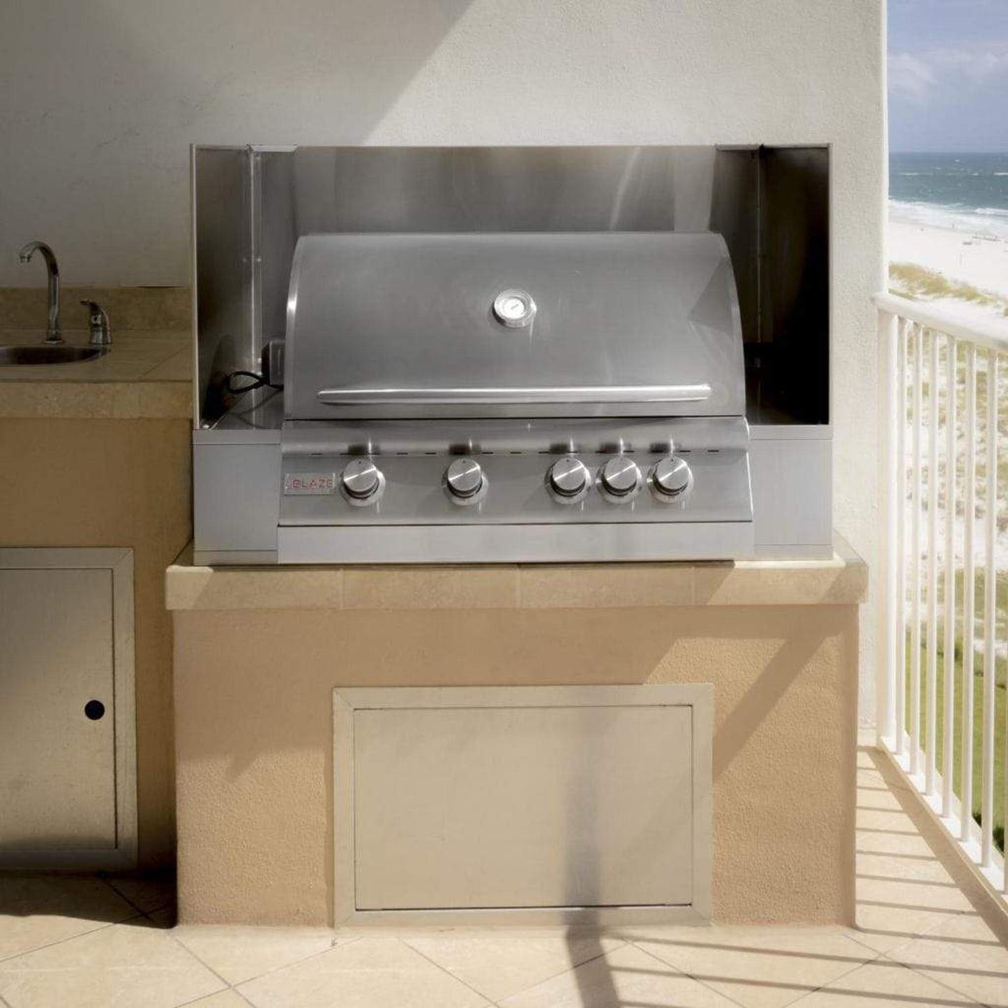 Blaze Insulated Jacket With Wind Guard For 32" Gas Grills