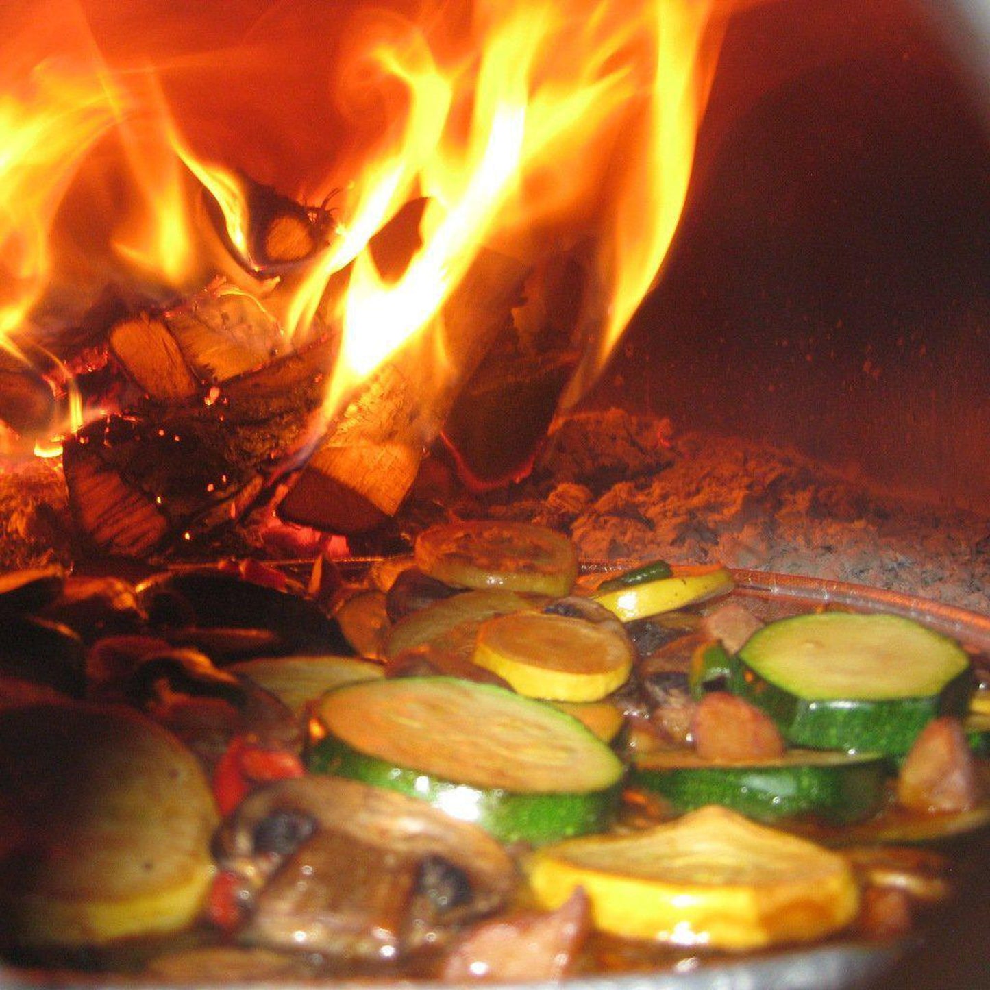 Chicago Brick Oven CBO-500 27" x 22" Cooking Surface, Preassembled Wood Fired Countertop Pizza Oven With Silver Vein Hood