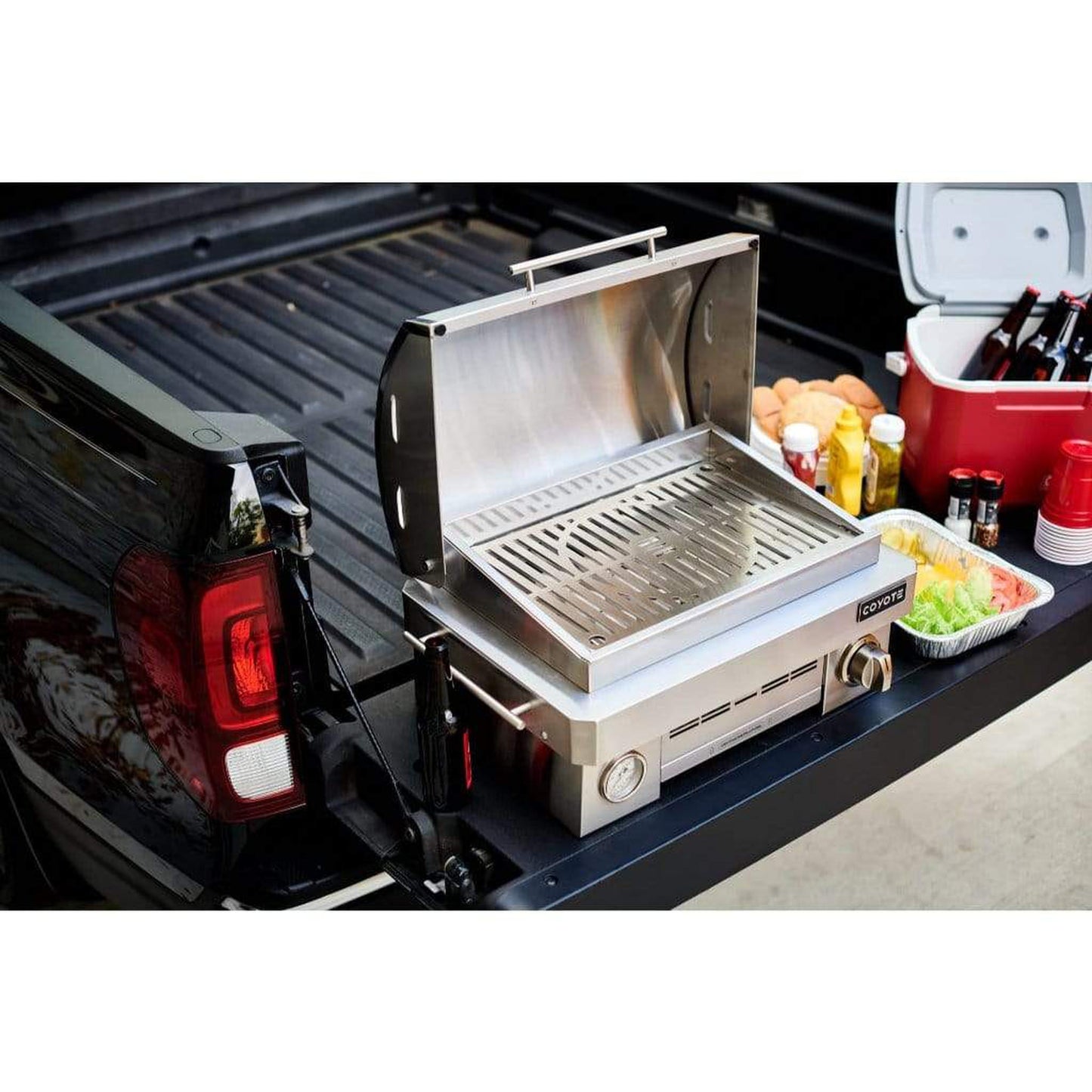 Coyote 25" Portable Liquid Propane Gas Grill