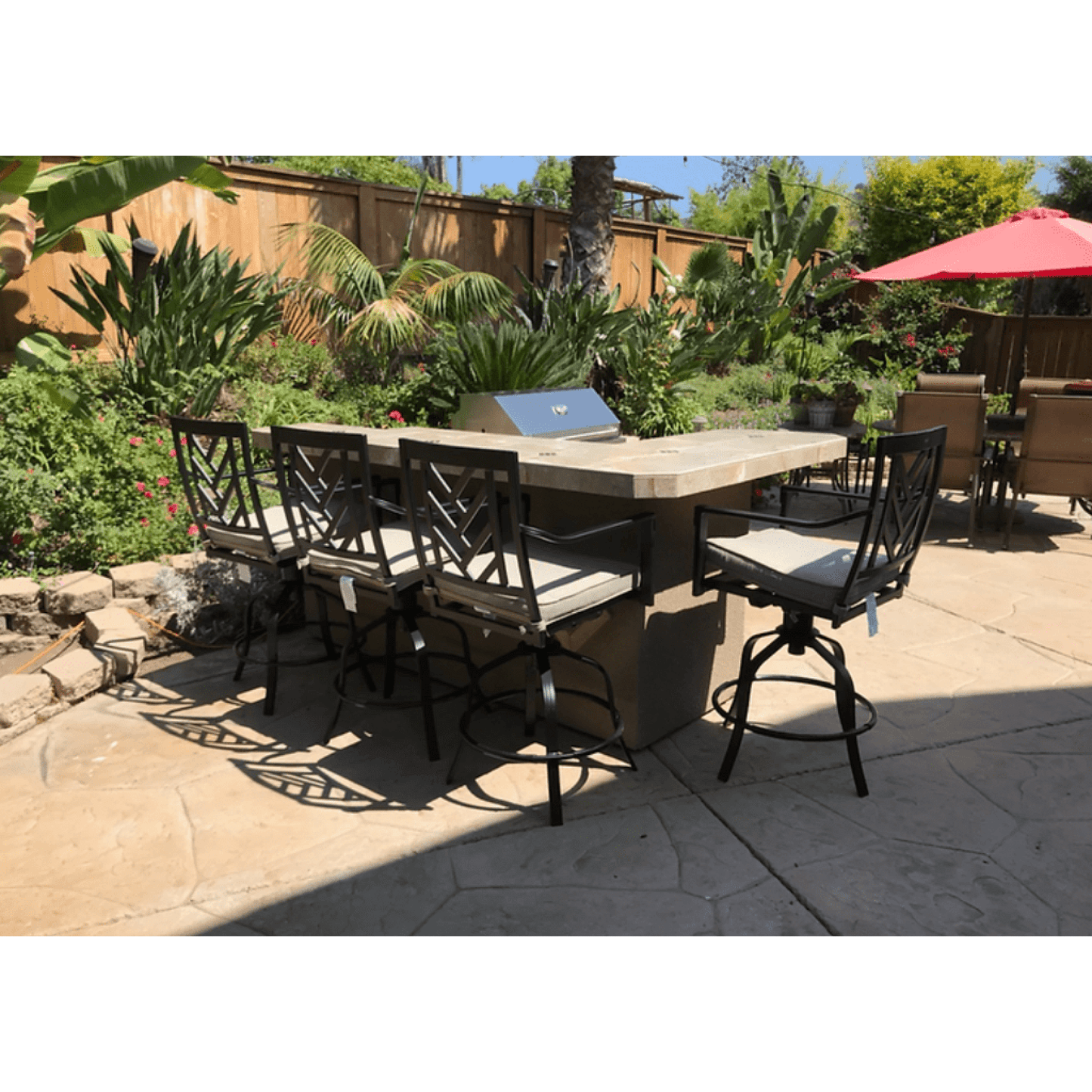 Kokomo Grills 4' L-Shape Natural Gas BBQ Island With Bar Seating and 4 Burner Built-in BBQ Grill