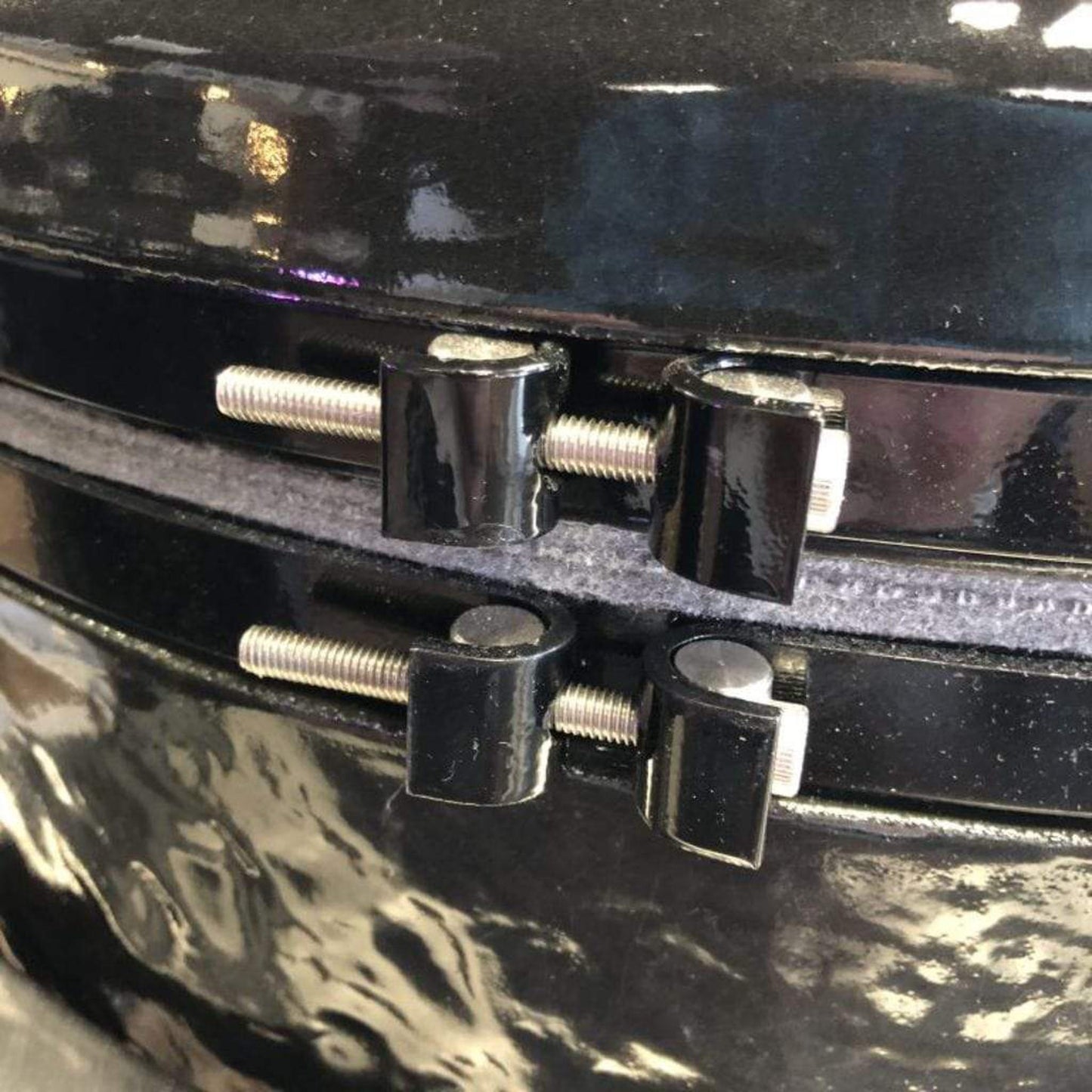 Primo Grill Stainless Steel Hinge and Handle Kit for Round with looped bands