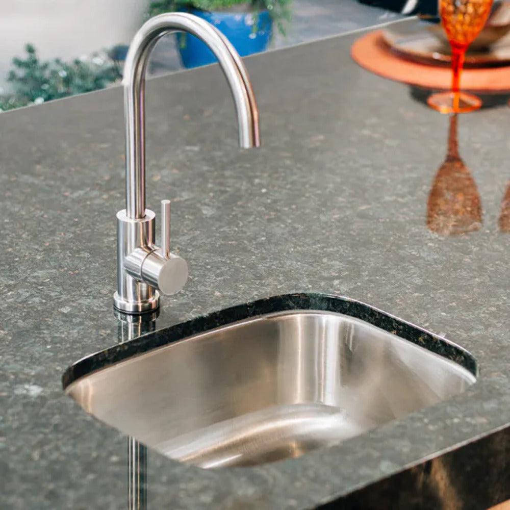 TrueFlame 19" x 15" Stainless Steel Undermount Sink