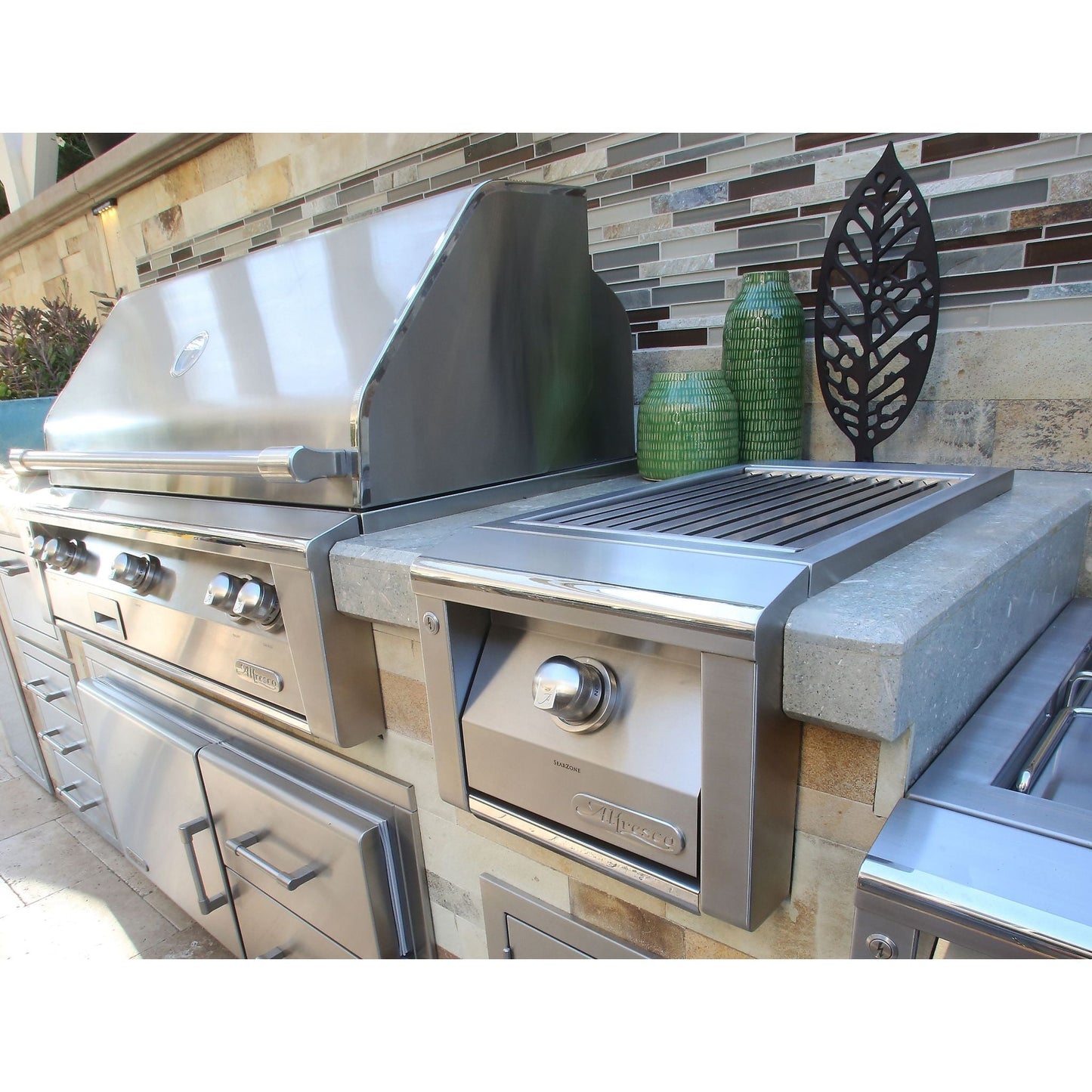 Alfresco 14" Signal White Matte Natural Gas Built-in SearZone Side Burner™ Unit