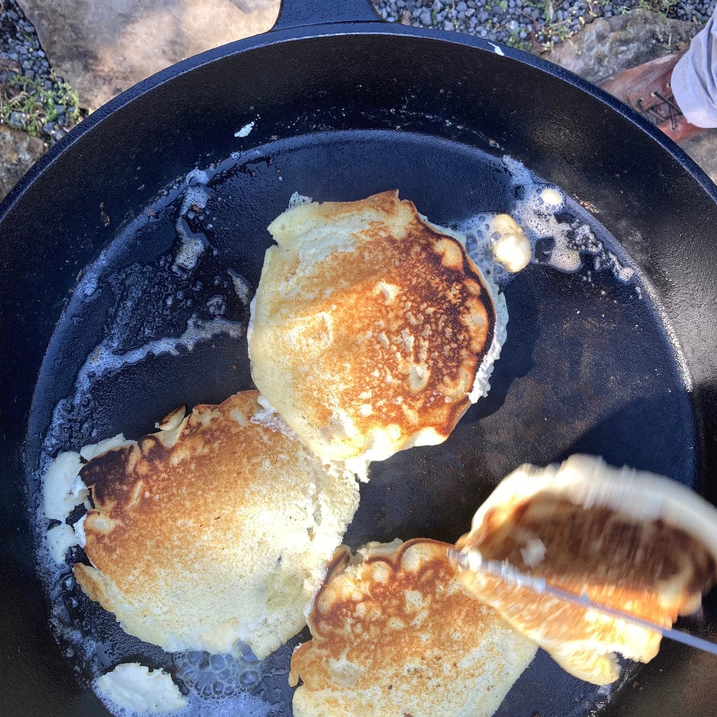 Bayou Classic 16-in Cast Iron Skillet