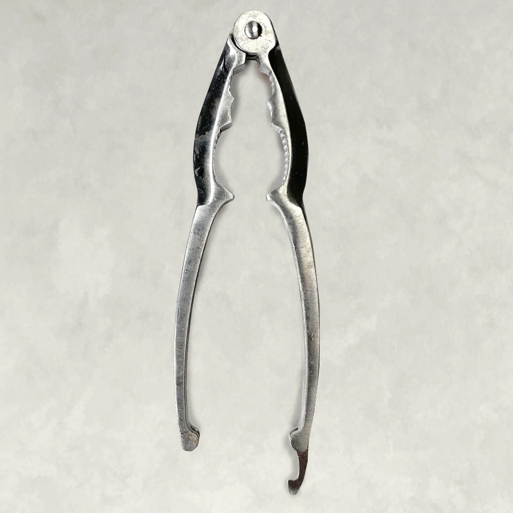 Bayou Classic 9" Stainless Steel Seafood Cracker