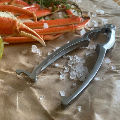 Bayou Classic 9" Stainless Steel Seafood Cracker