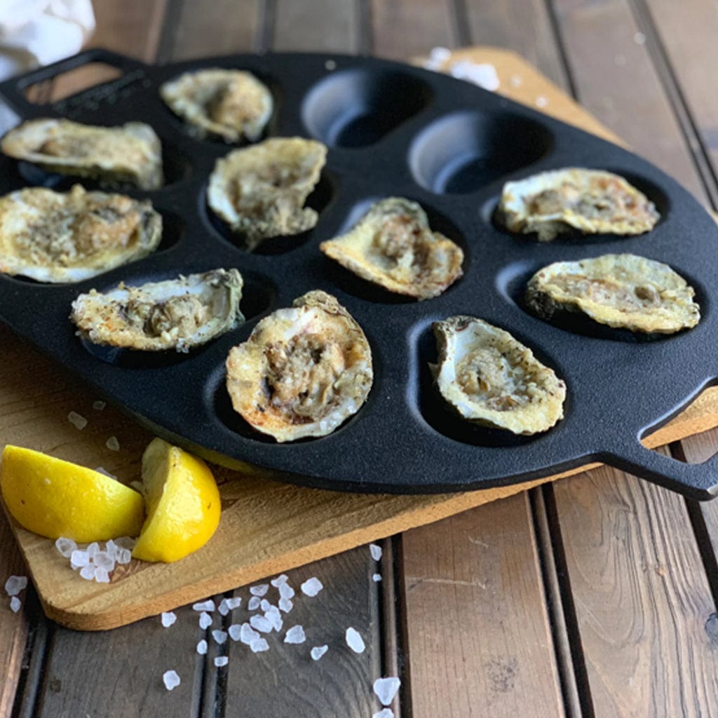 Craftsmen Oyster Grill Pan in Cast Iron