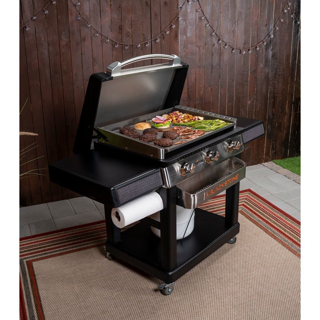 https://grillcollection.com/cdn/shop/files/Blackstone-28-Culinary-Pro-Propane-Gas-Griddle-Cooking-Station-6.jpg?v=1685820677&width=1445