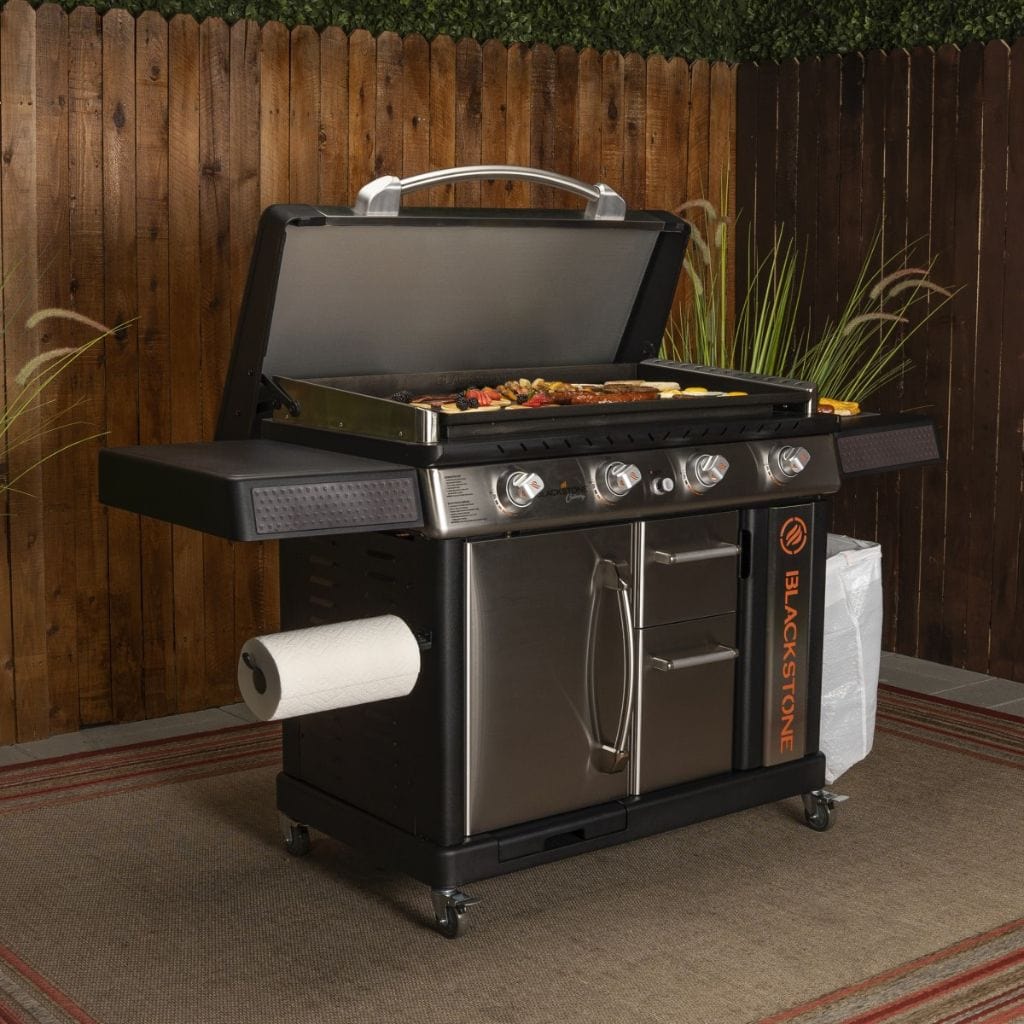 Blackstone griddle 2025 with hood