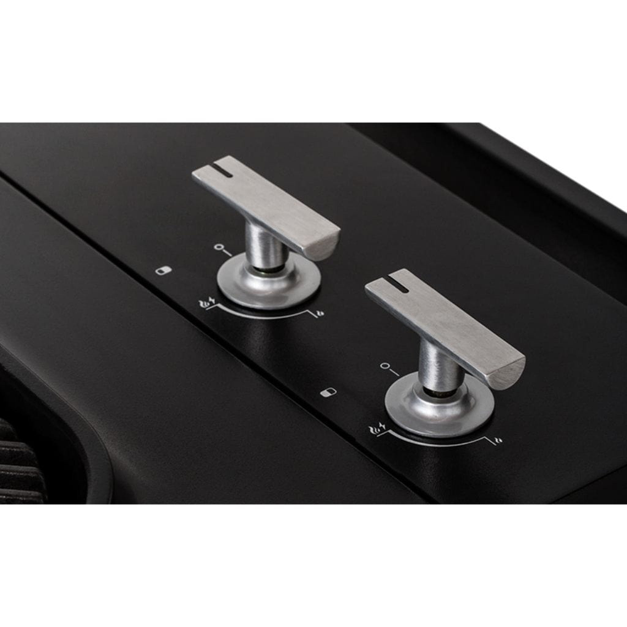Everdure FORCE Gas Grill - Thumbnail 3