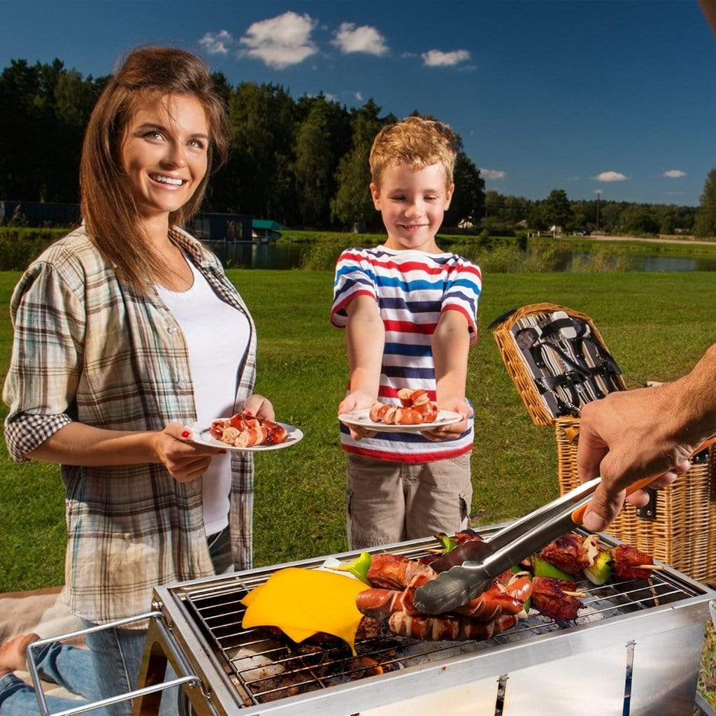 Fold away outlet bbq