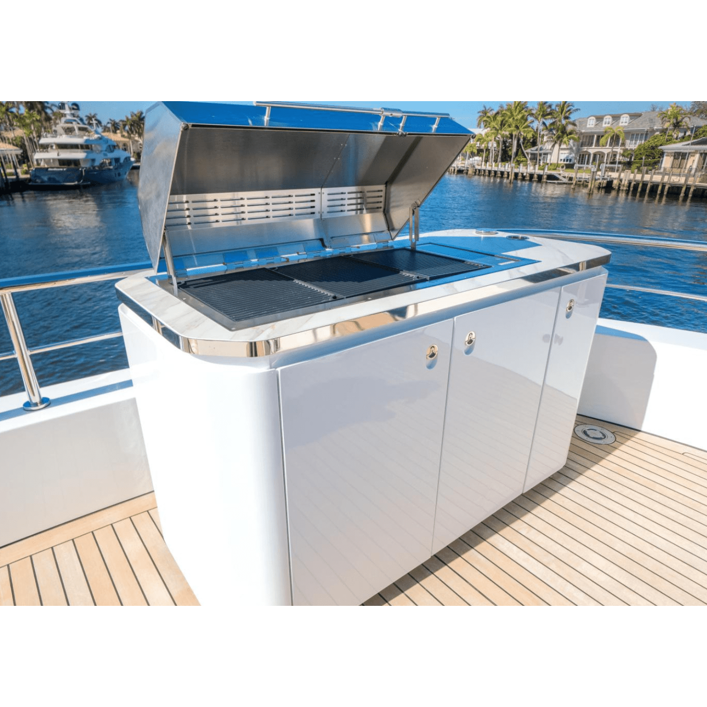 Kenyon Big American 41" 208V 3-Burner Two-Lid Built-In Electric Grill With IntelliKEN Touch Control And Mounting Holes