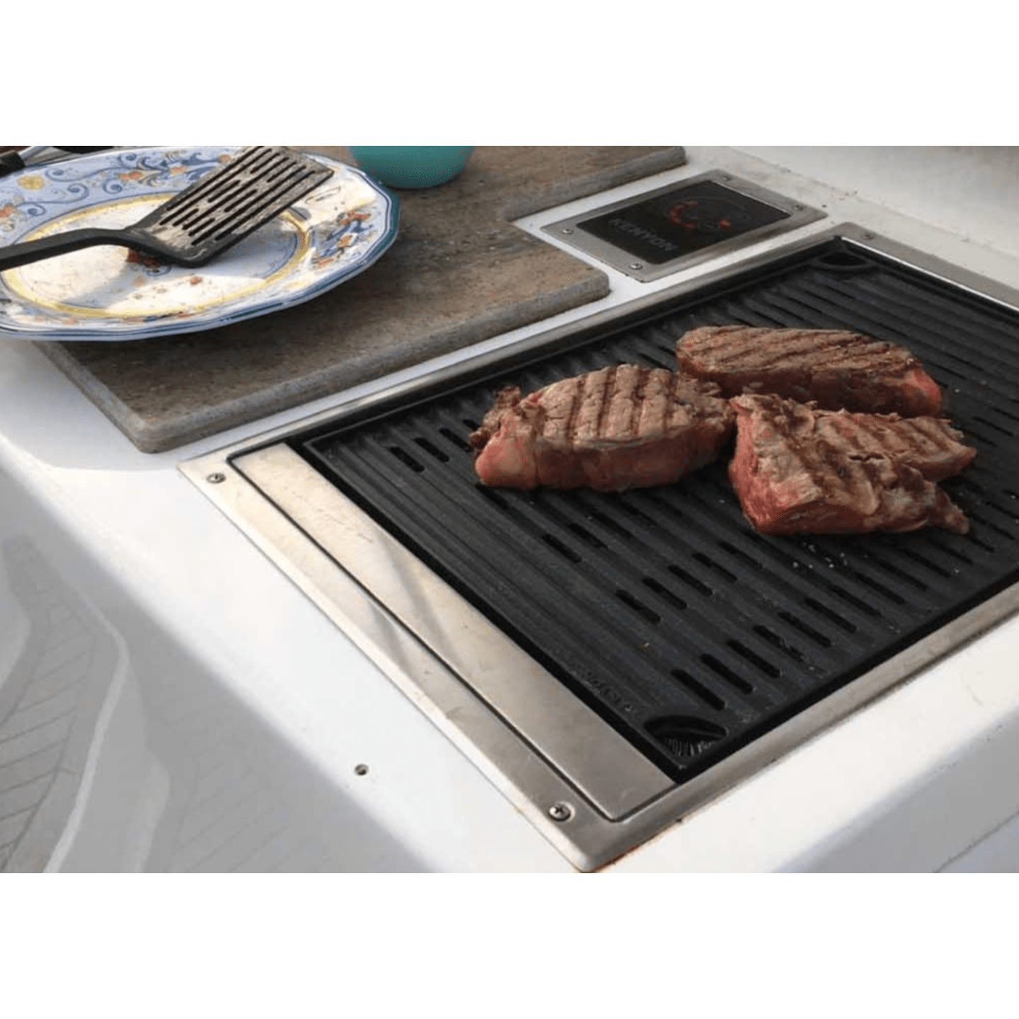 Kenyon Frontier 18" 1-Burner Built-In 120V No Lid Remote Control Electric Grill