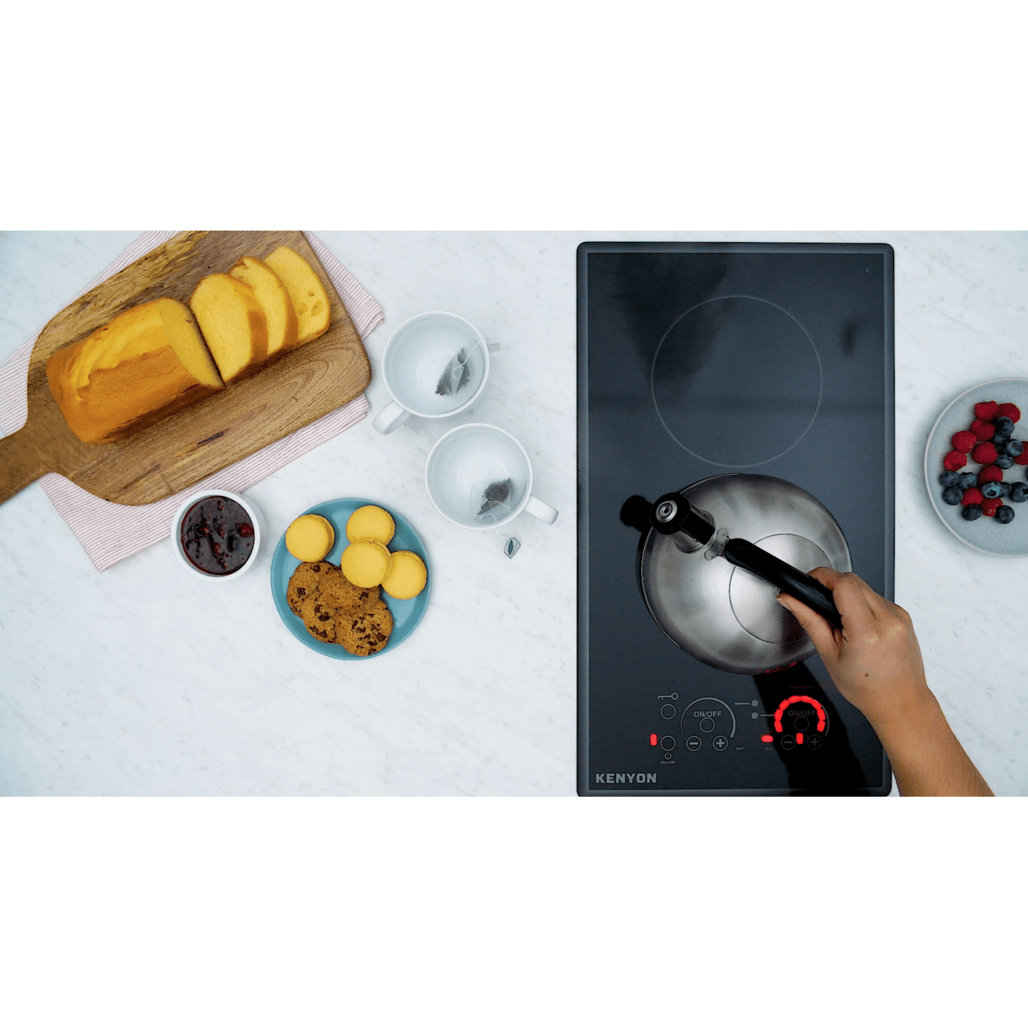 Kenyon Lite-Touch Q Cortez 21" 2-Burner Black 240V Landscape-Mount Electric Cooktop With Touch Control