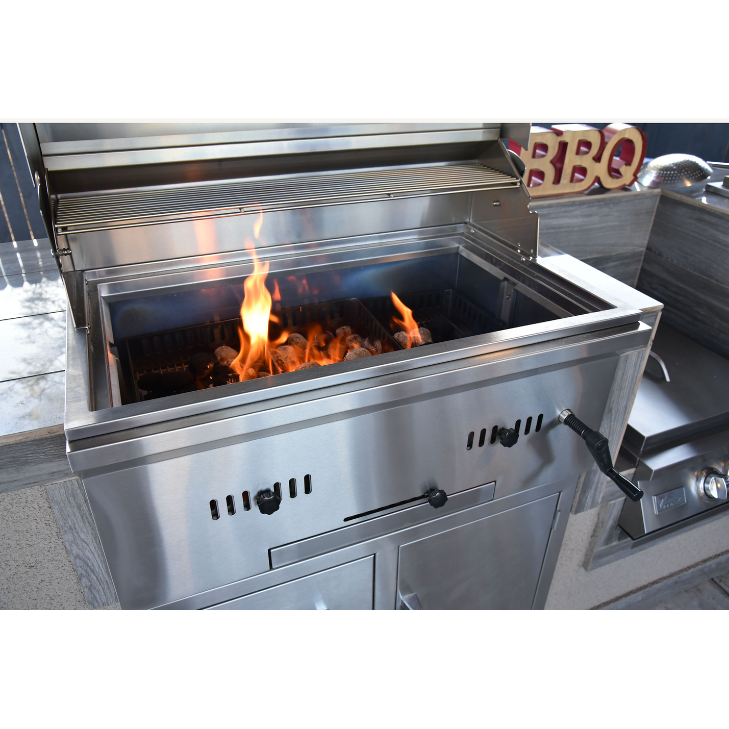 Kokomo 32" Built-in Stainless Steel Charcoal Gas Grill