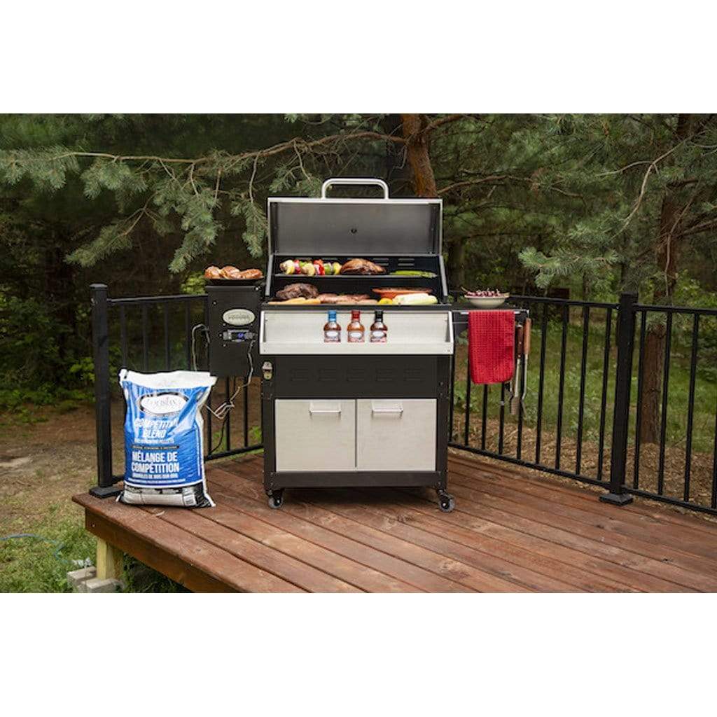 Louisiana Grills Elite Series 800 LG800E2 Pellet Grill With Digital Control