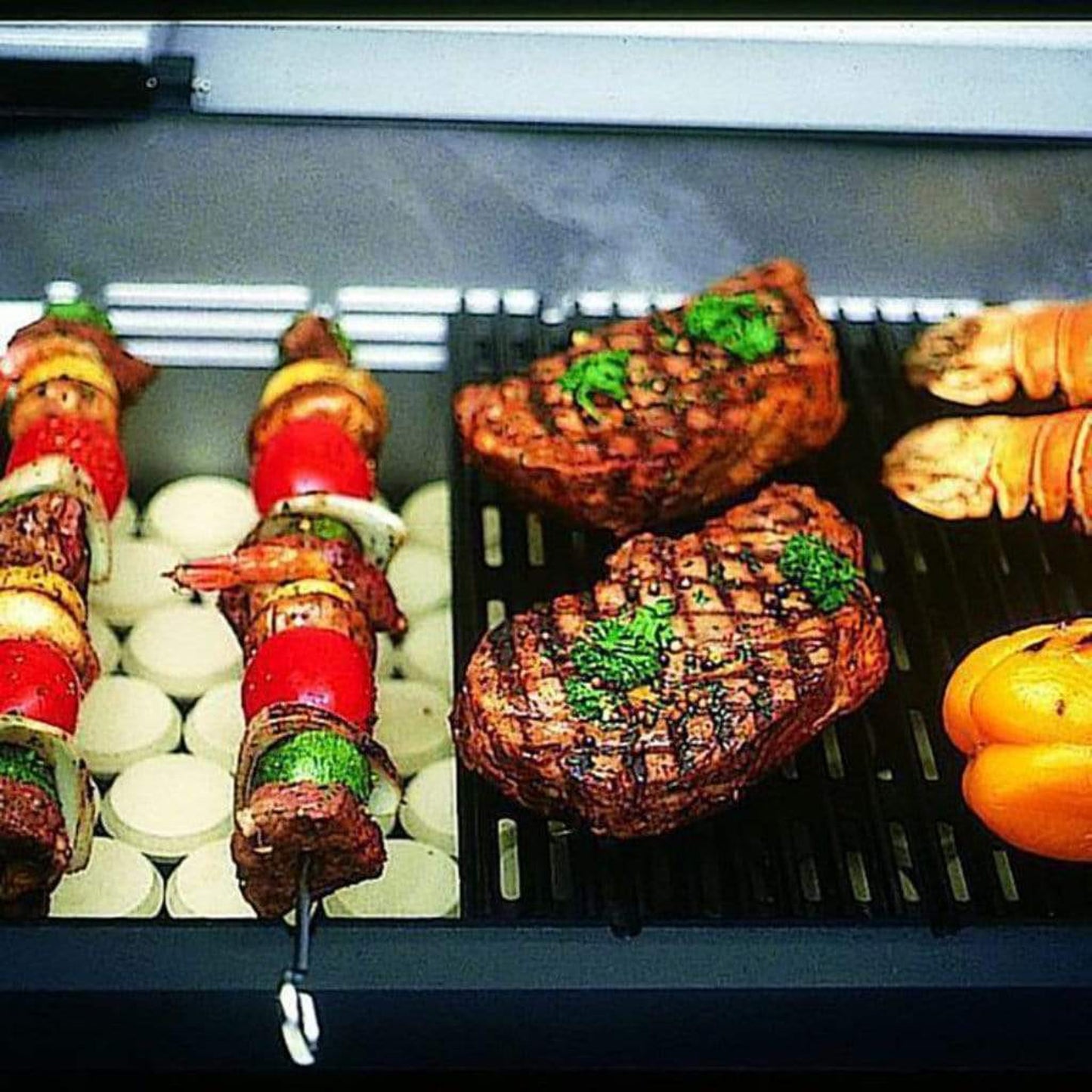 MHP WHRG4LS Hybrid Built-In Gas Grill With SearMagic® Cooking Grids