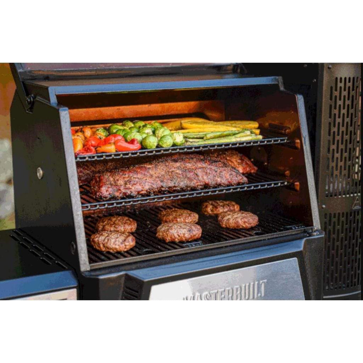 Masterbuilt Gravity Series™ 560 Warming Racks