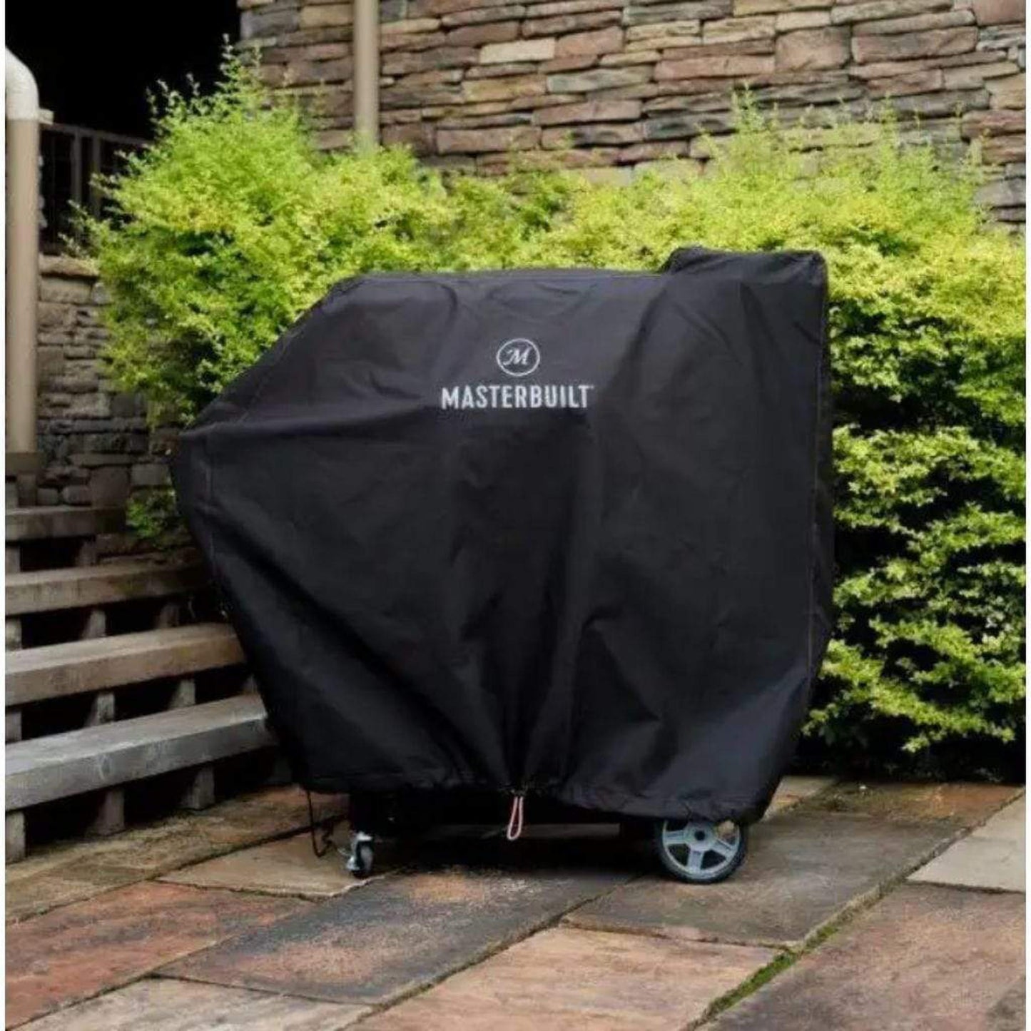 Masterbuilt Gravity Series™ 800 Digital Charcoal Griddle + Grill + Smoker Cover in Black