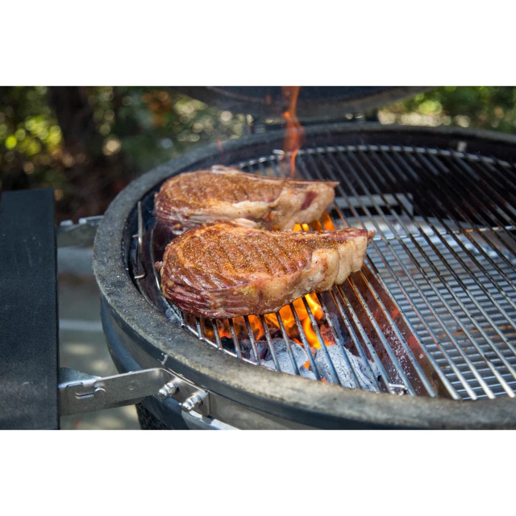 https://grillcollection.com/cdn/shop/files/SNS-Grills-Slow-N-Sear-Deluxe-for-22-Kettle-Grill-11.jpg?v=1685826457&width=1445