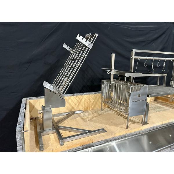 Tagwood BBQ Asador Style Basement Clamp Grill